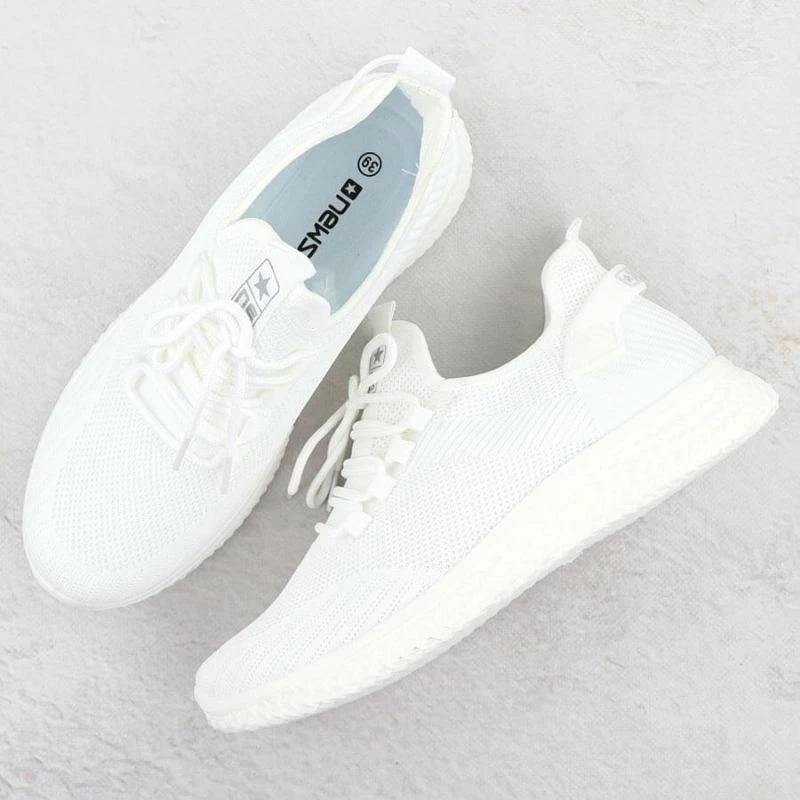 Atlete sportive Yakimasport News 3634, të bardha