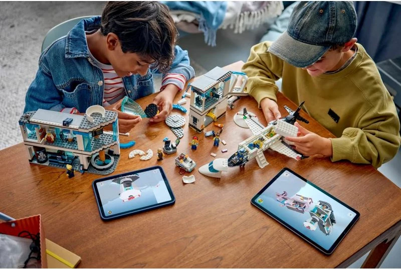 Set lodrash LEGO City aeroport për fëmijë