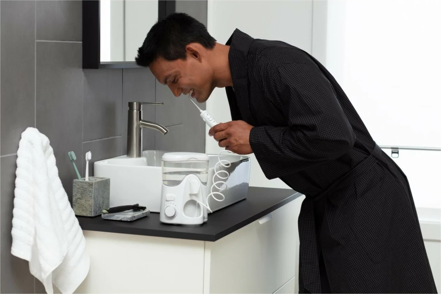 Irigator dhëmbësh Waterpik WF-150, 651ml, 6 koka, i bardhë