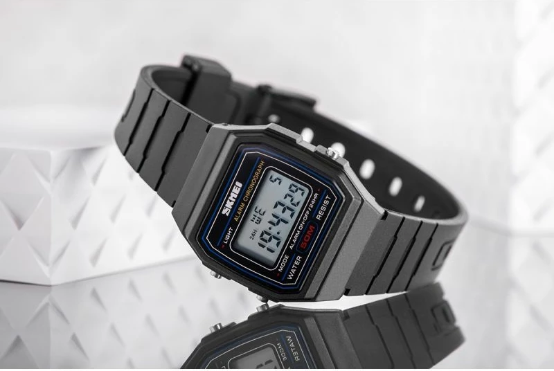 Orë dore digjitale për femra Skmei, e zezë