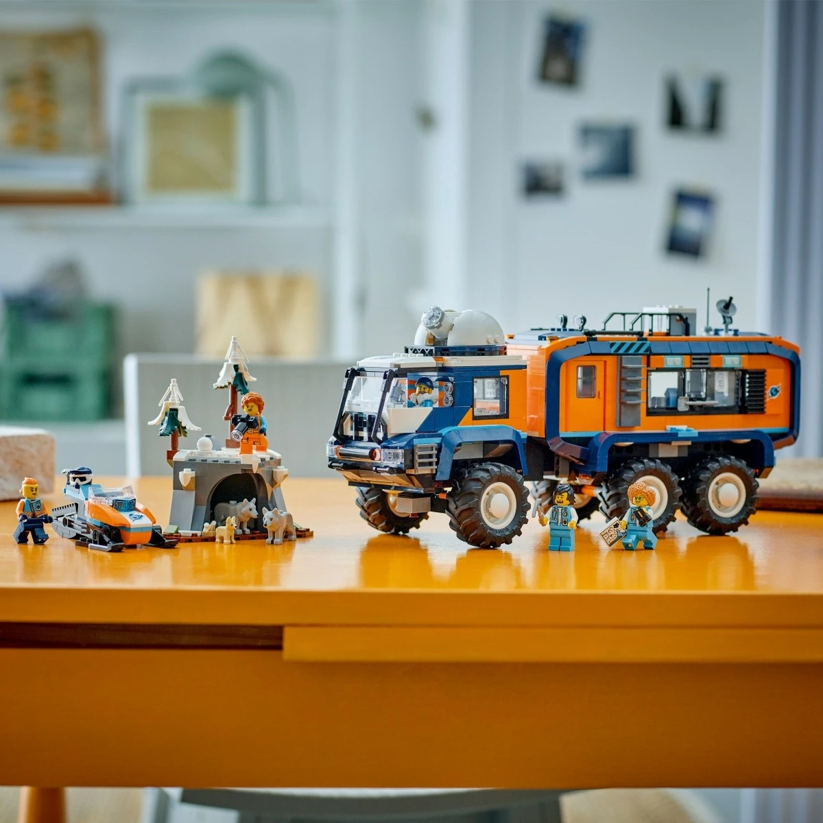 Set ndërtimi LEGO City Arctic Explorer Laboratory Truck 60471, 1064 pjesë, plastikë