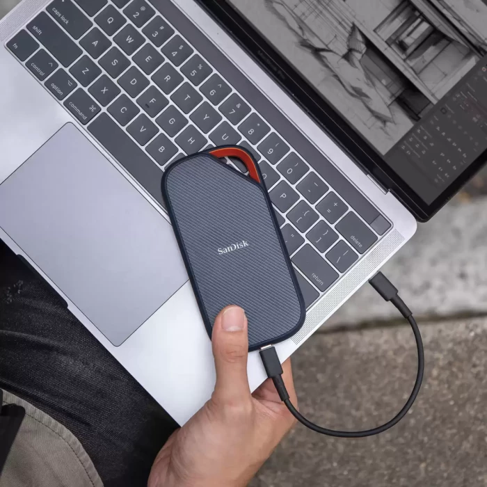 SSD i jashtëm SanDisk Extreme PRO SDSSDE82-2T00-G25 2TB NVMe USB4 USB-C, e zezë me portokalli