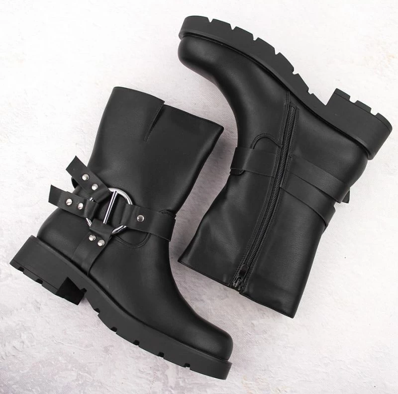 Çizme Potocki femra, të zeza