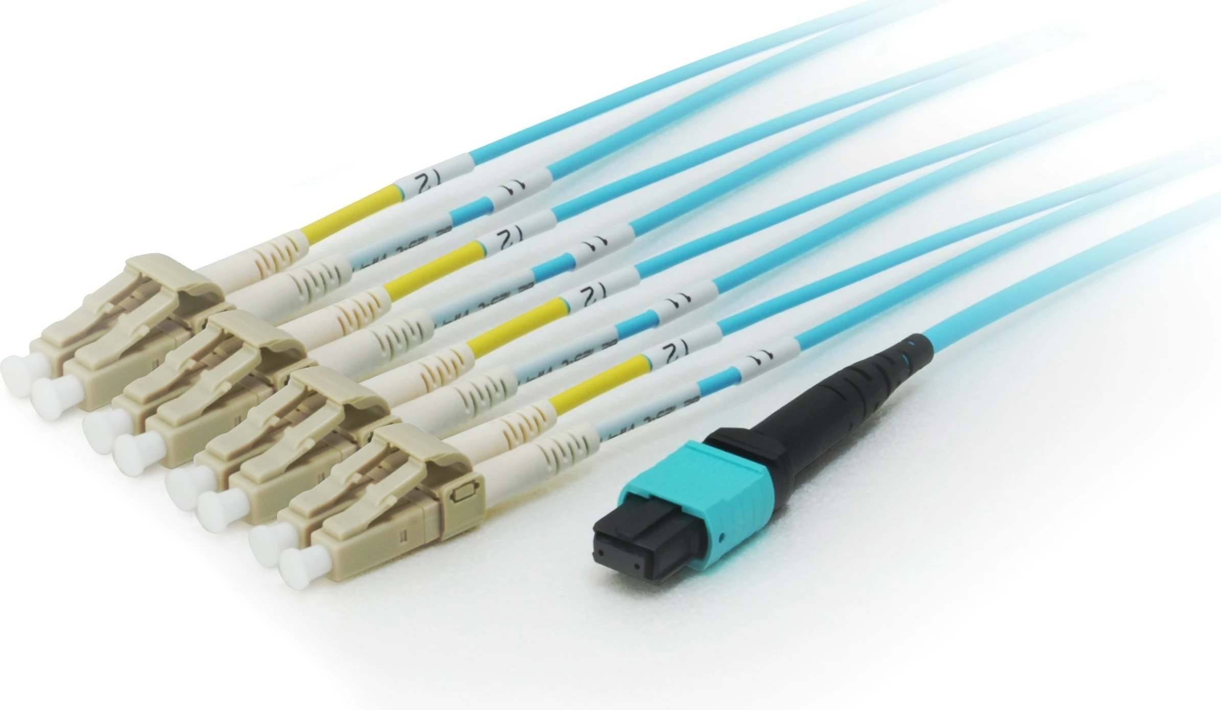 Kabëll optik MTP/LC Equip OM4, 7m, cyan