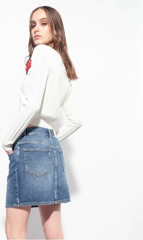 Kardigan i shkurtë për femra Pinko, me qershi të qëndisura