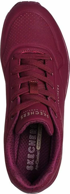 Atlete femra Skechers, të kuqe