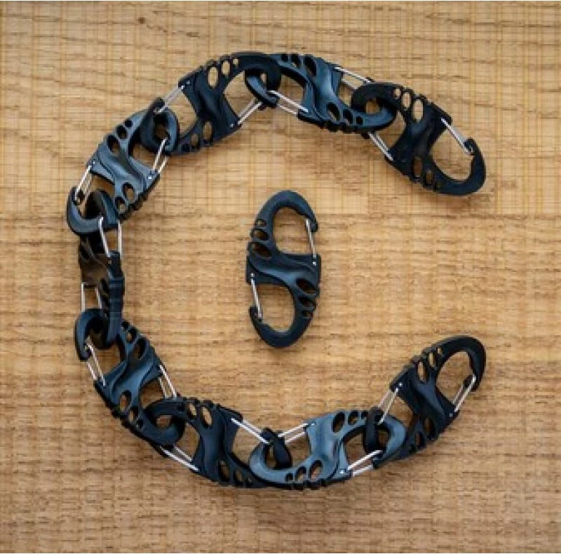 Set karabinash Mil-Tec, të zeza