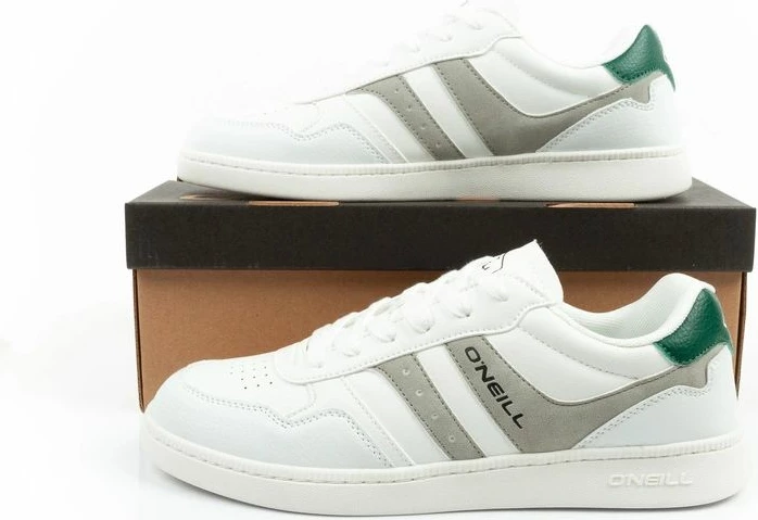 Atlete meshkuj O'Neill Ione, të bardha