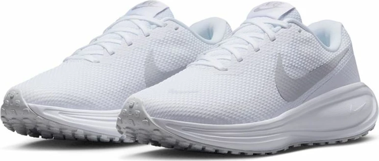 Atlete Nike, të bardha