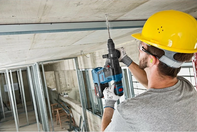 Çekiç elektrik Bosch GBH 18V-26F, brushless, 2x8Ah, SDS Plus, zi/kaltër/kuqe