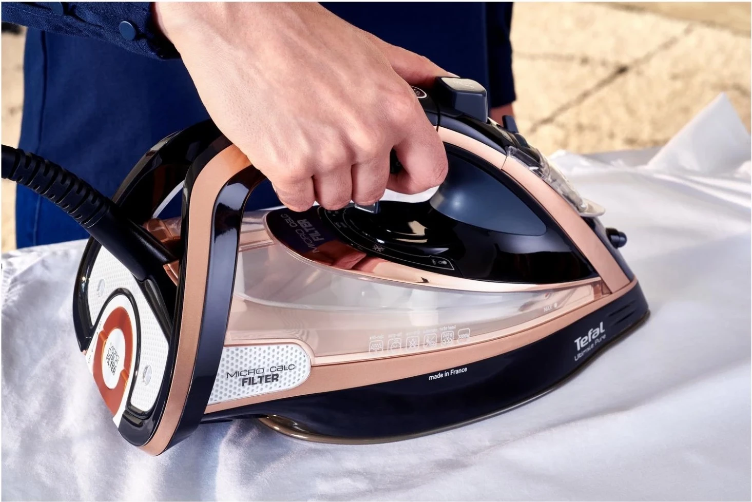 Hekurosje me avull Tefal FV9865 Ultimate Pure, e zezë