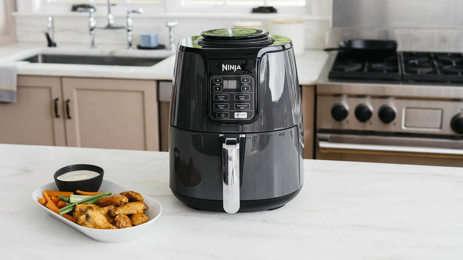 Fritezë me ajër të nxehtë Ninja AF100, 3.8 L, e zezë