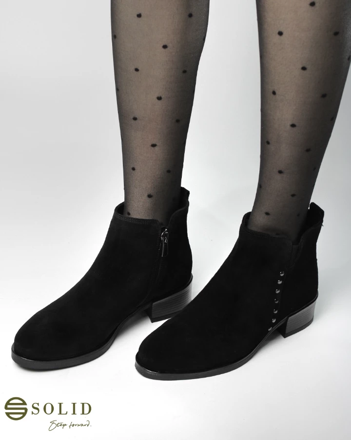 Qizme për femra Solid, të zeza