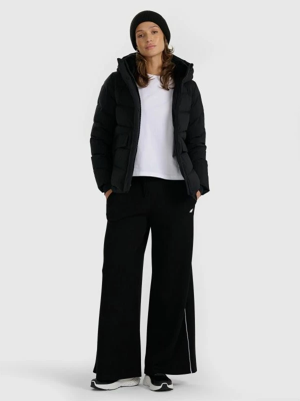 Jakne per femra 4F, e zeze