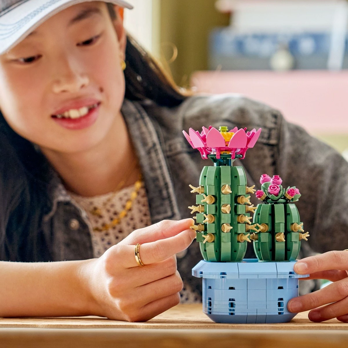 Set kockash LEGO Botanicals Blooming Cactus 11509, 482 copë, 9+, kaltër pastel