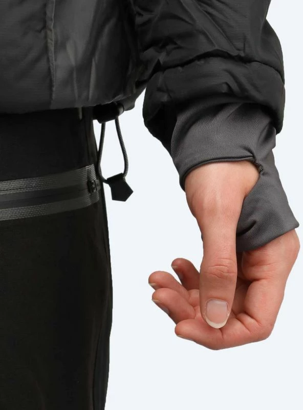 Jakne Salewa për femra, të zeza