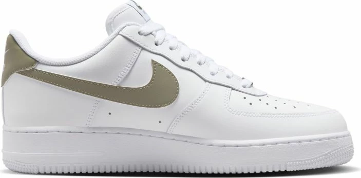 Atlete për meshkuj Nike, të bardha